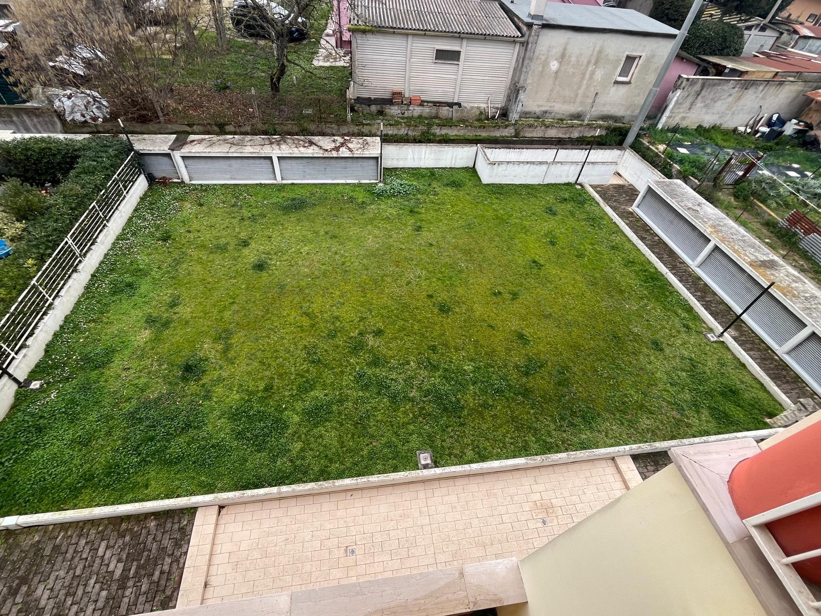 Quadrilocale con giardino a Senigallia