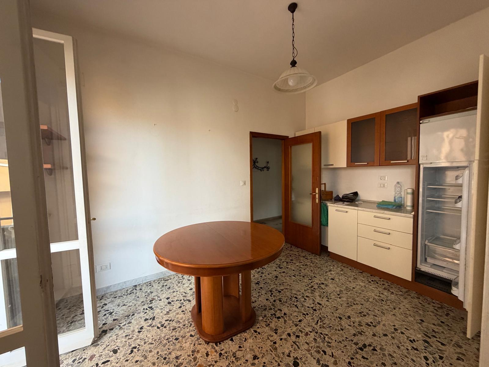 Quadrilocale con box, Senigallia centro