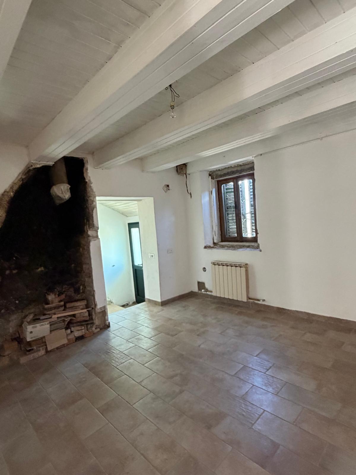 Villetta a schiera da ristrutturare a Ostra