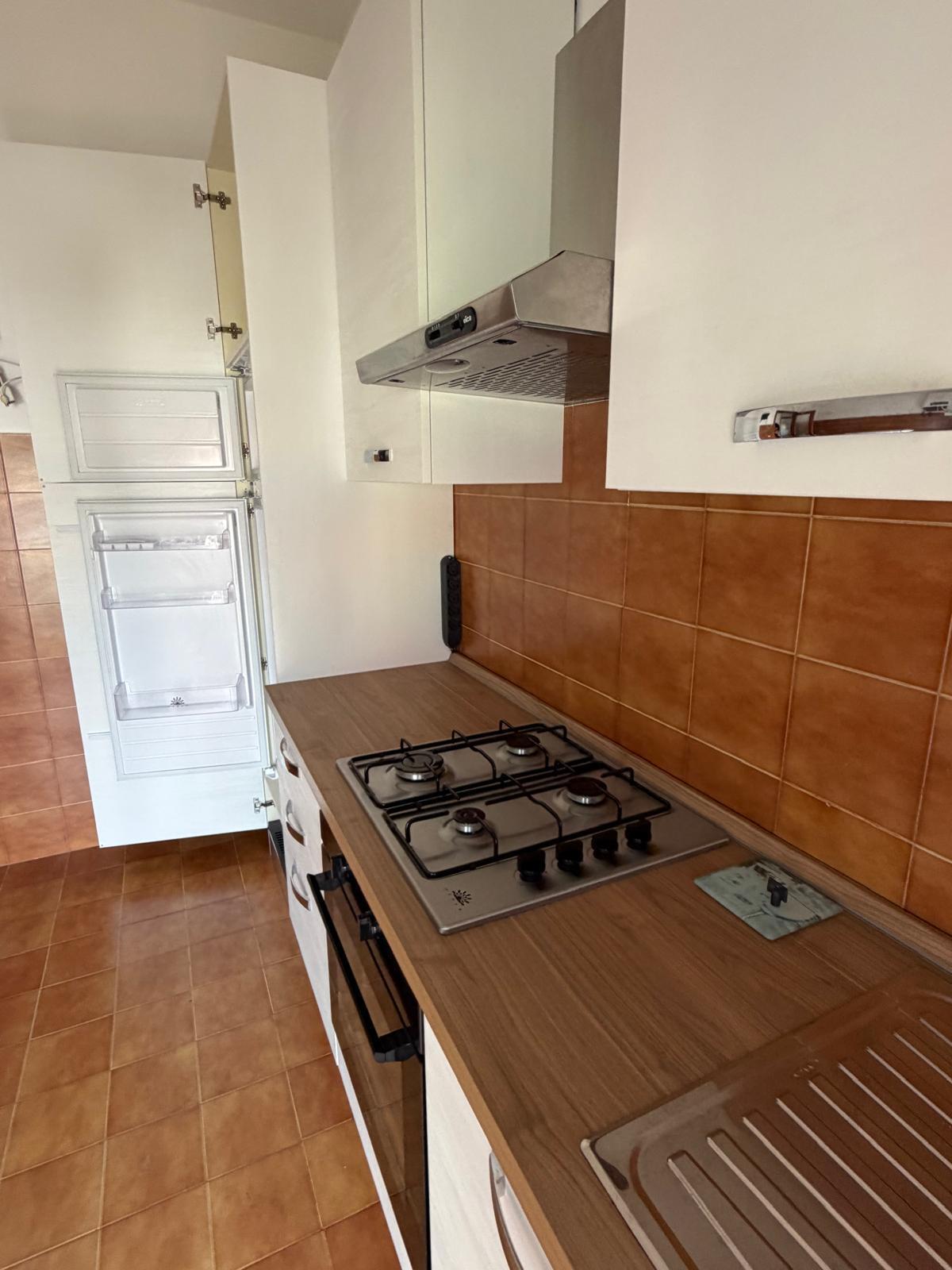 Trilocale con box, Montemarciano marina di