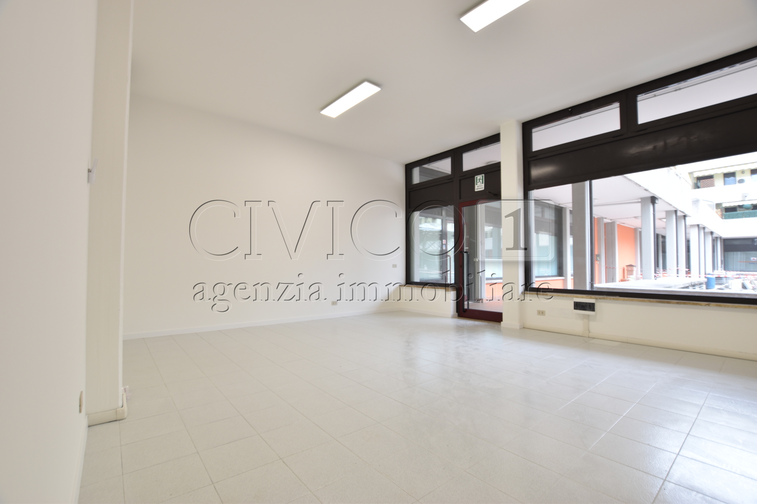 Locale commerciale in affitto in via roma, Vigodarzere