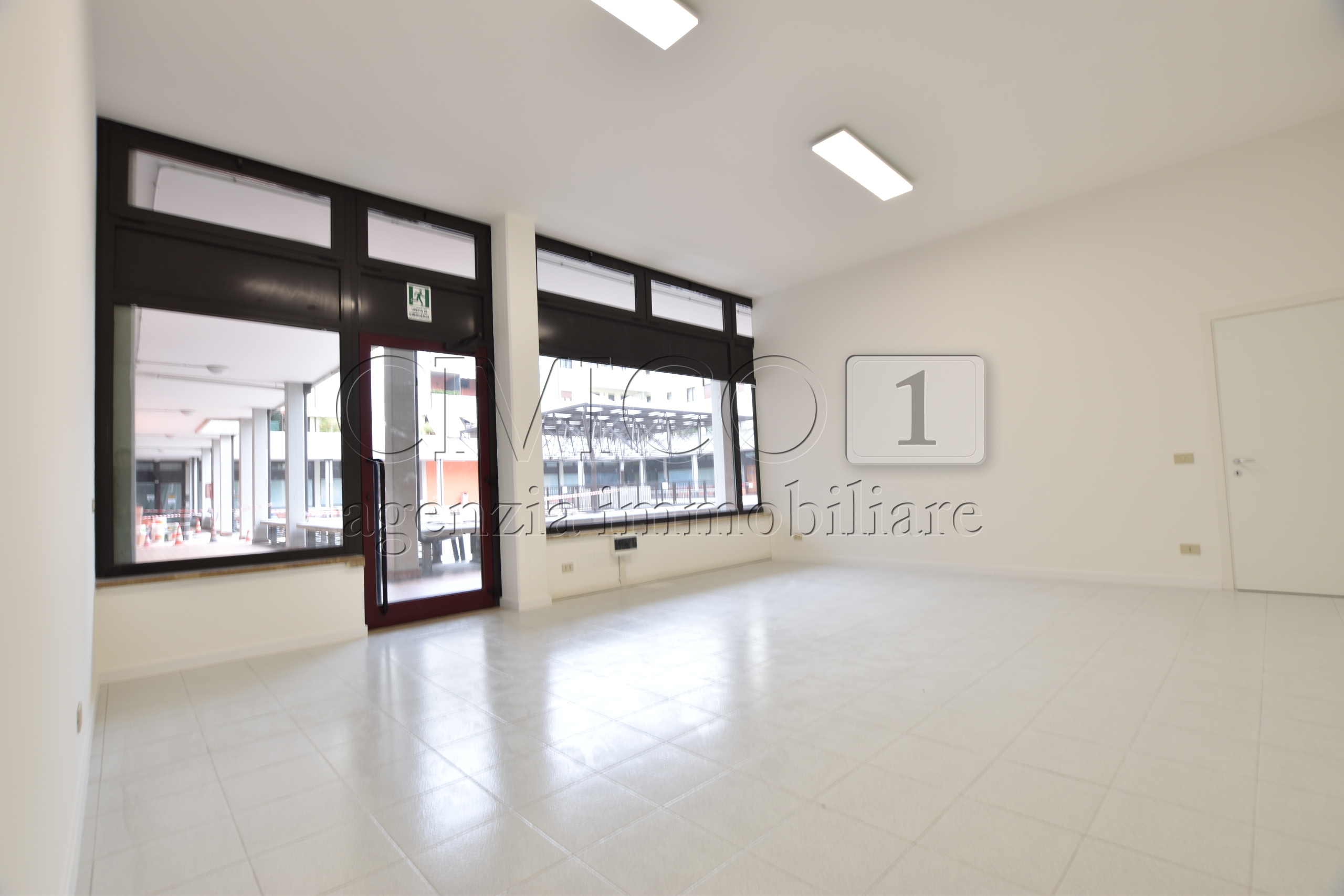 Locale commerciale in affitto in via roma, Vigodarzere