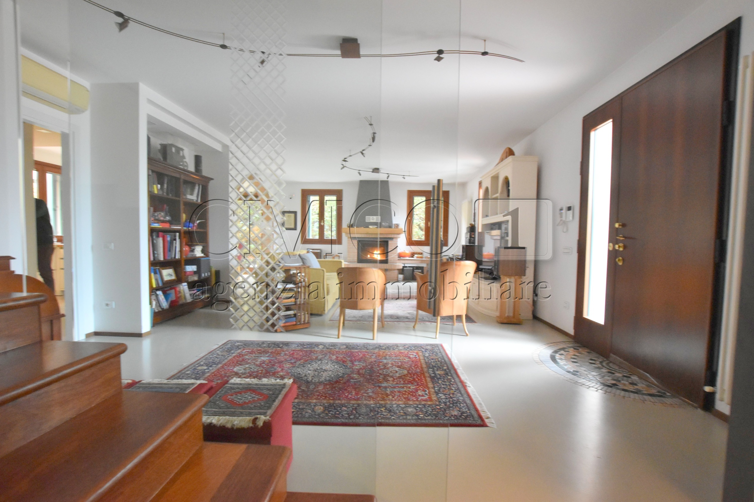 Casa indipendente con giardino in via vangadizza, Rubano