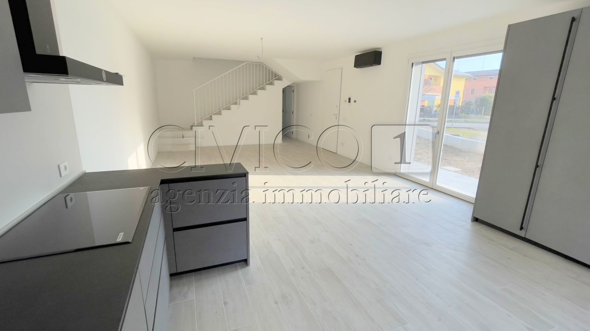 Casa indipendente con giardino in via alessandro volta, Curtarolo