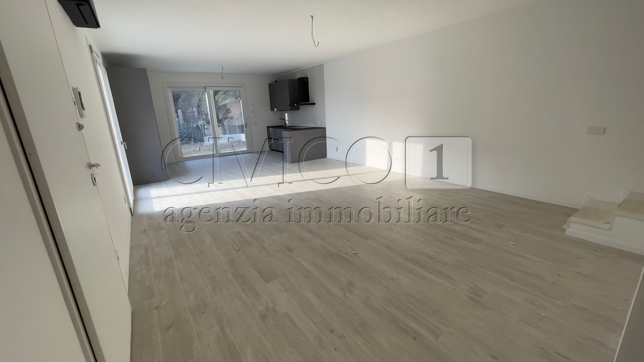 Casa indipendente con giardino in via alessandro volta, Curtarolo