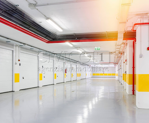 Box/Garage 18mq con box in via marco polo, Mestrino