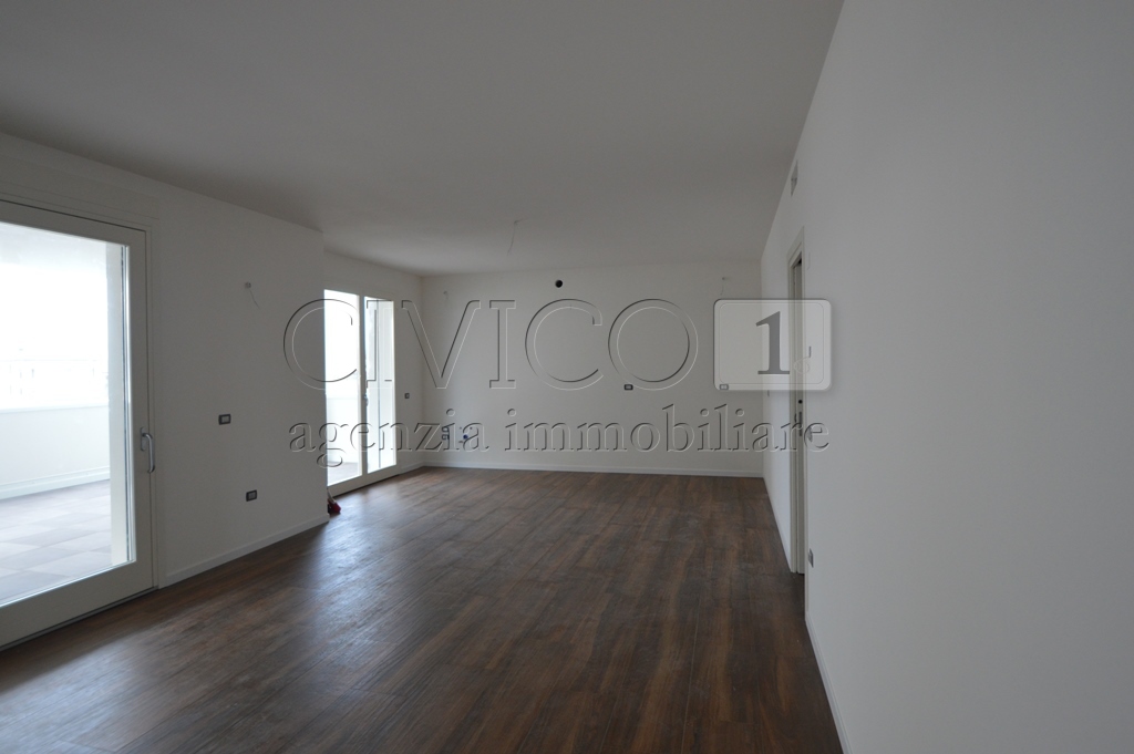 Attico con terrazzi in via sicilia 1, Rubano