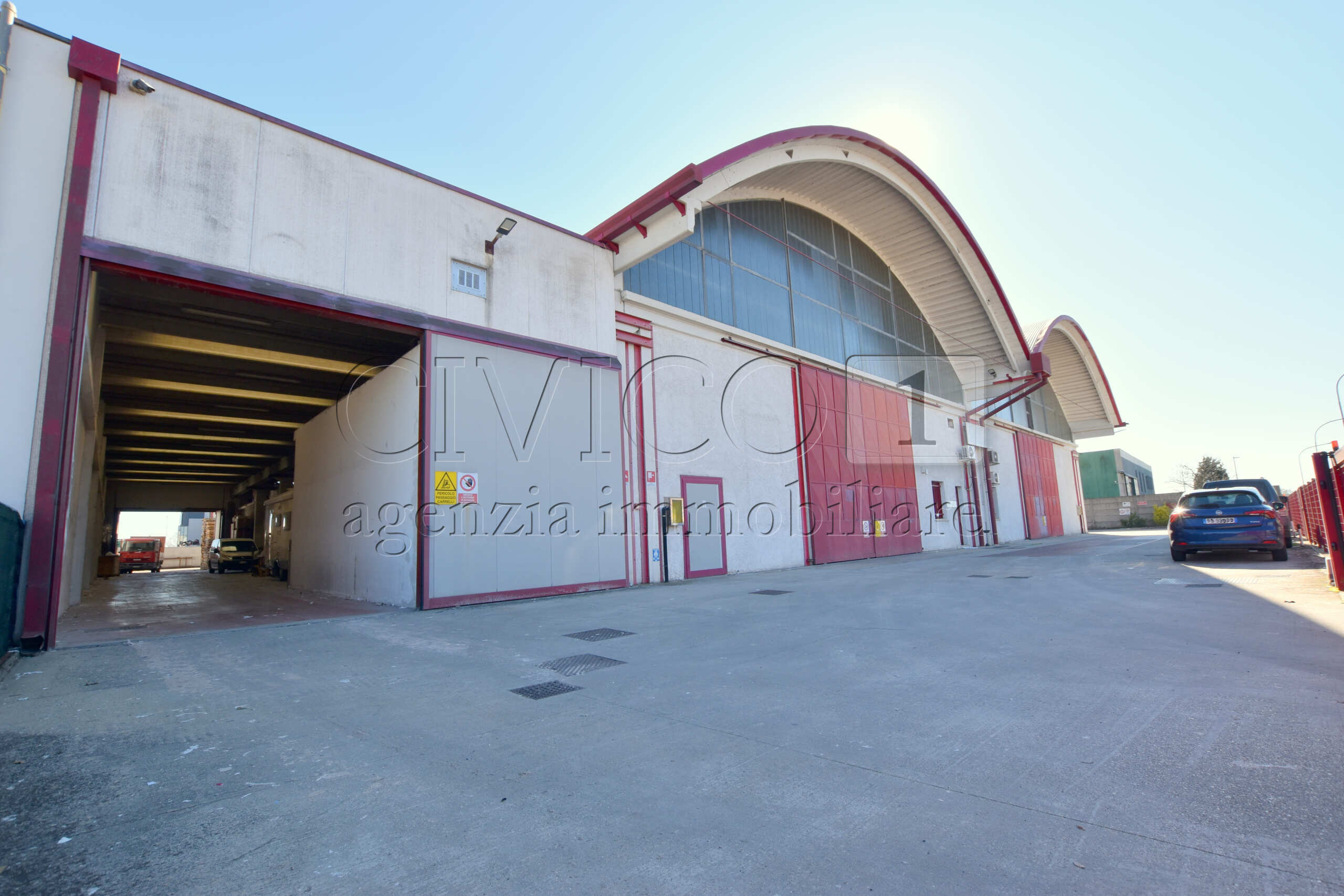 Capannone in affitto in viale dell' industria, Rubano