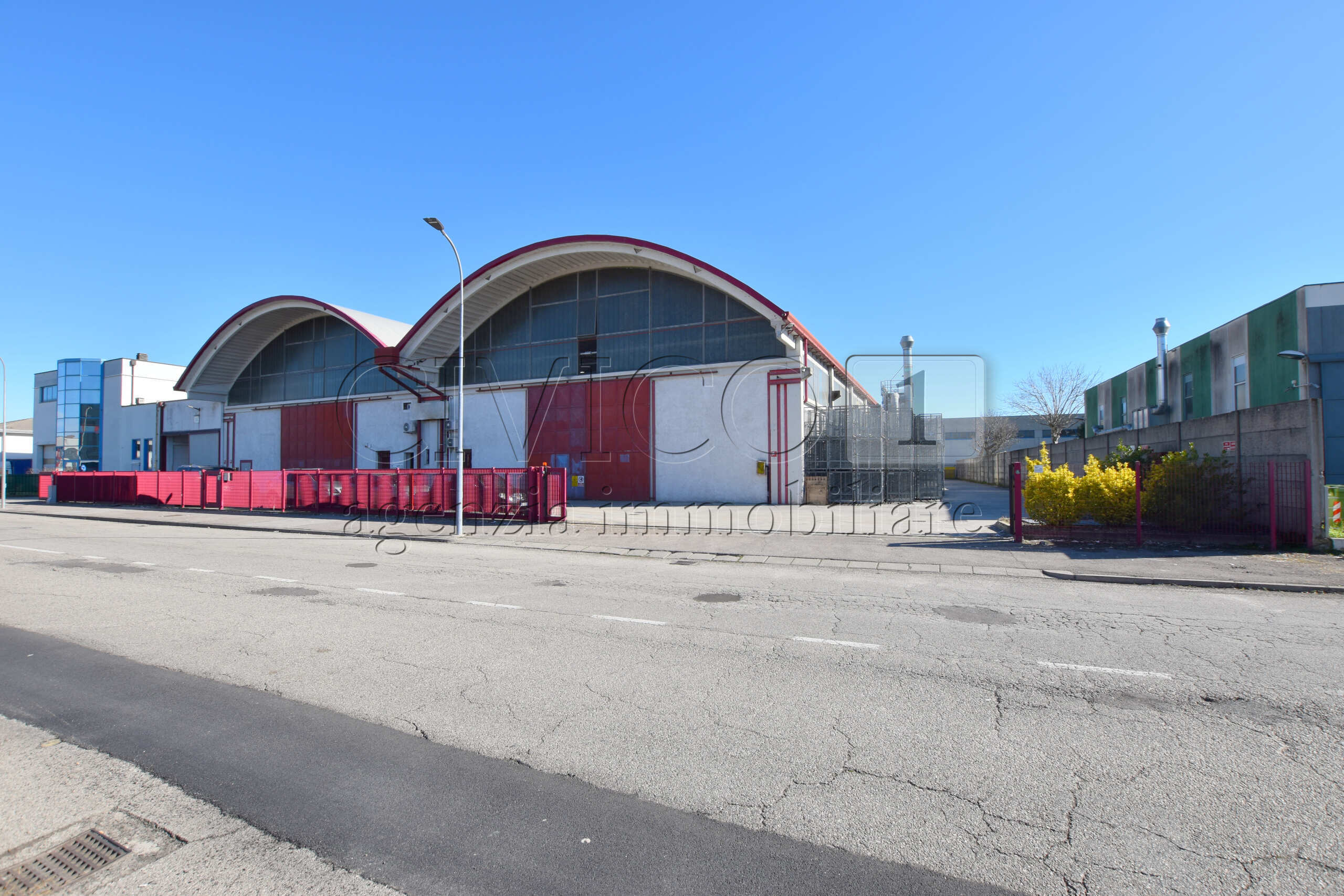 Capannone in affitto in viale dell' industria, Rubano