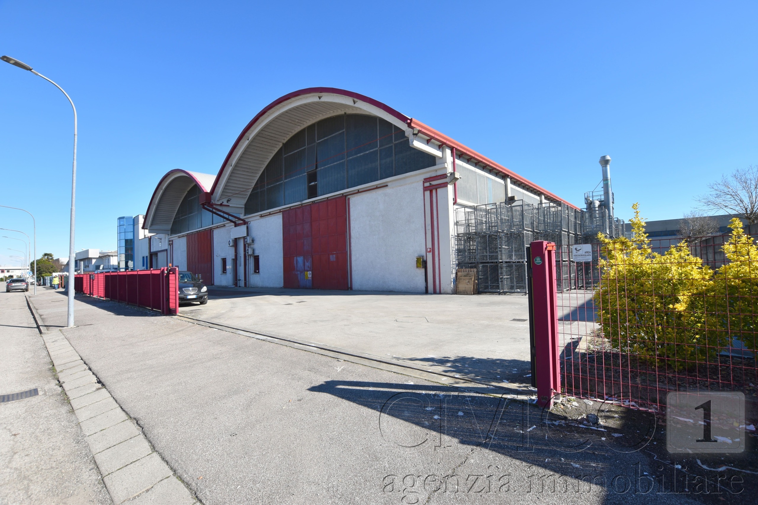 Capannone in affitto in viale dell' industria, Rubano