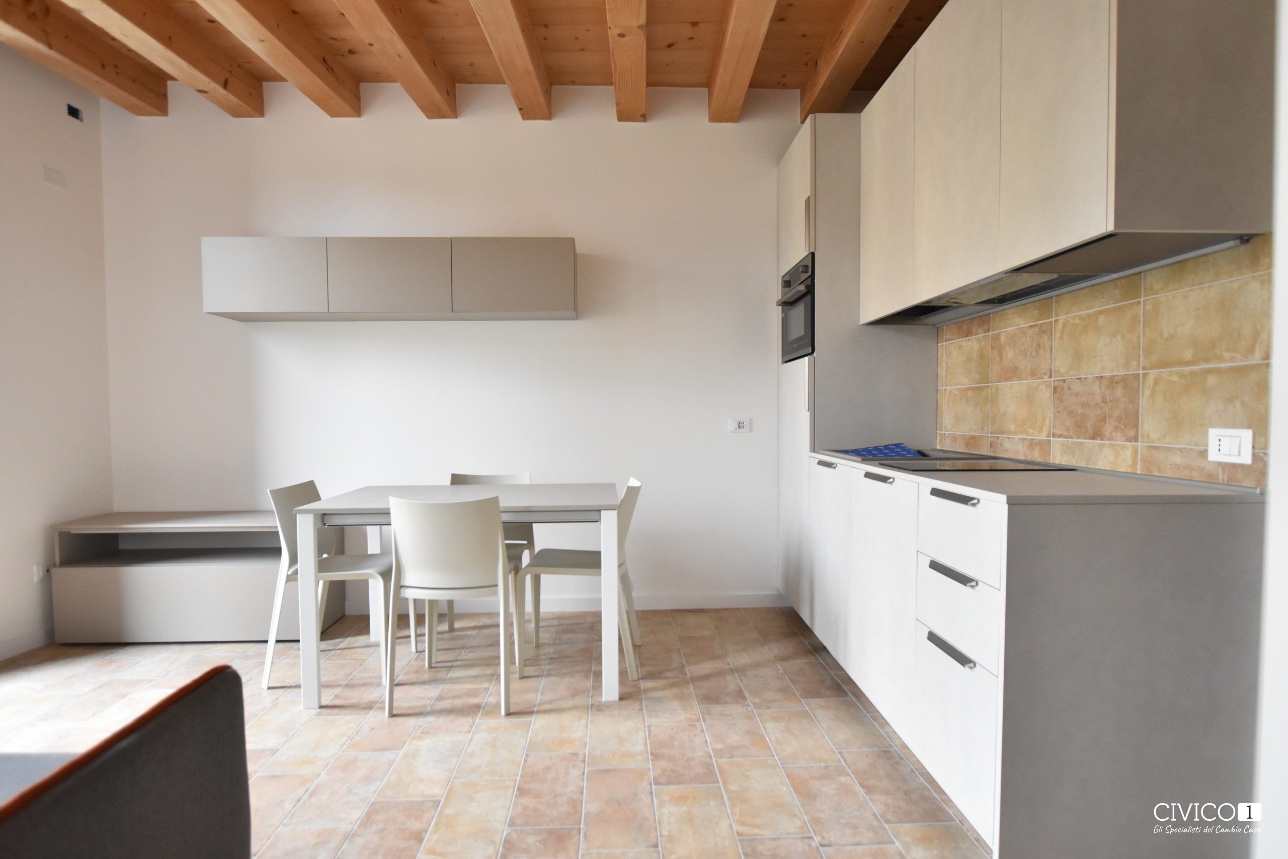 Quadrilocale con terrazzo in via savonarola, Padova