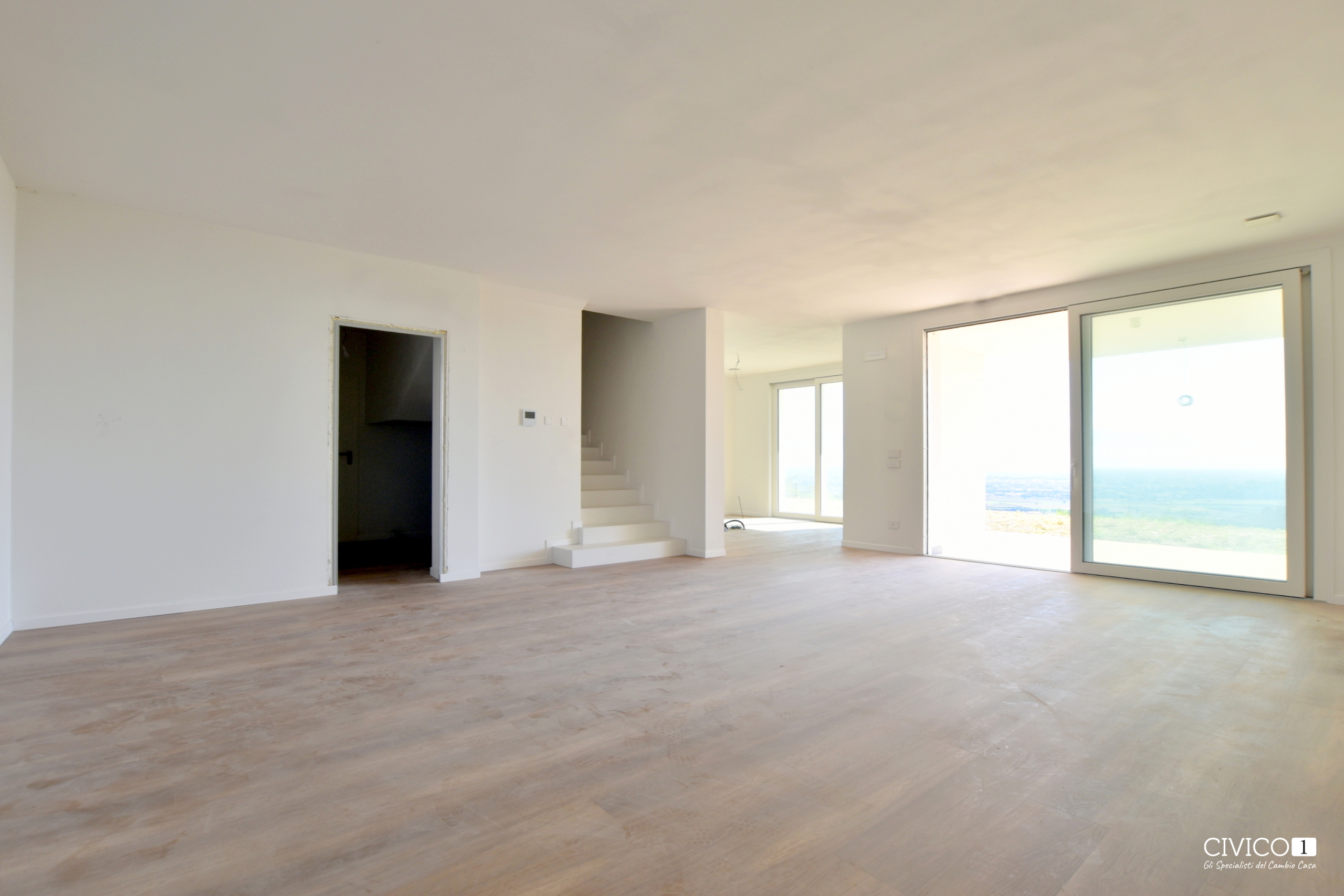 Villa con giardino in via false, Monteviale