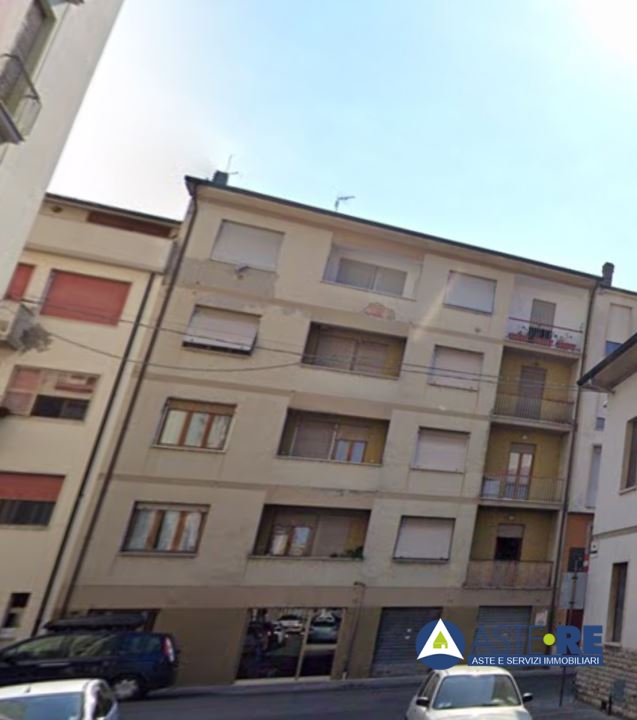 Quadrilocale in vendita a Pontedera