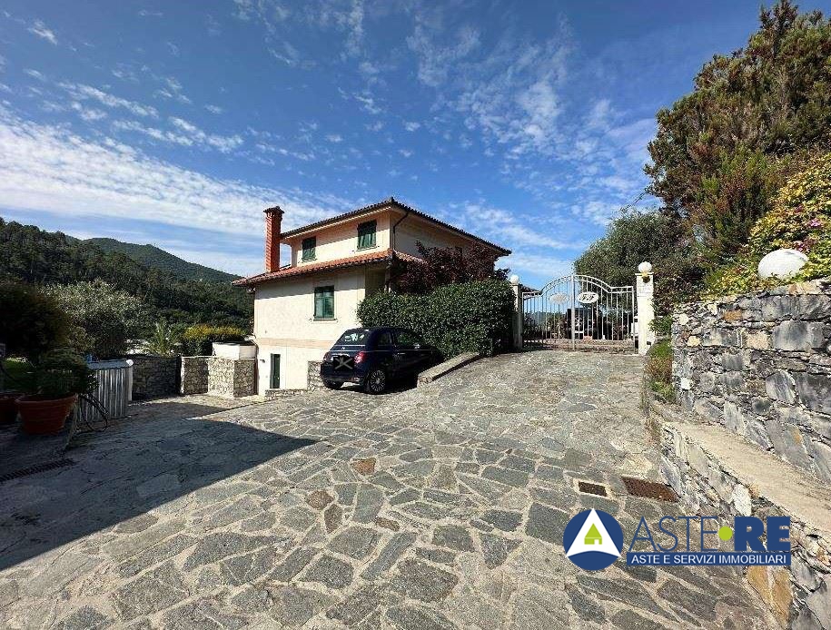 Casa indipendente in vendita a Casarza Ligure