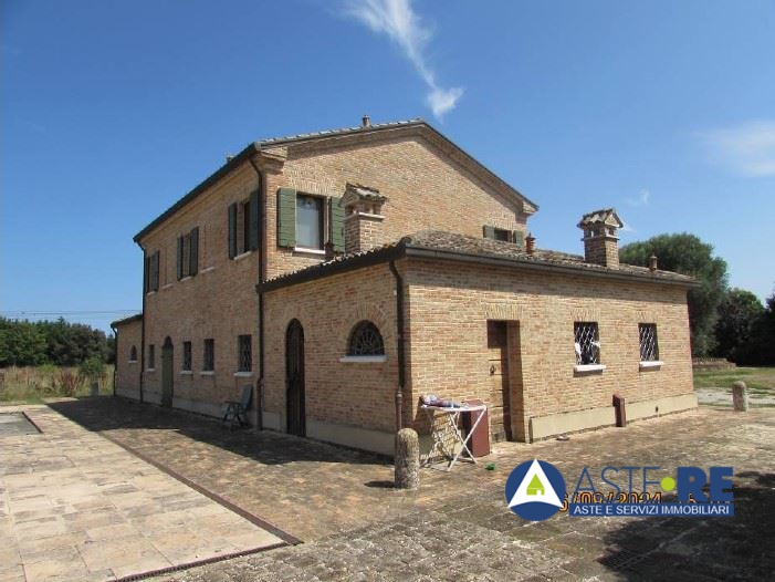 Stabile/Palazzo in vendita a Ravenna