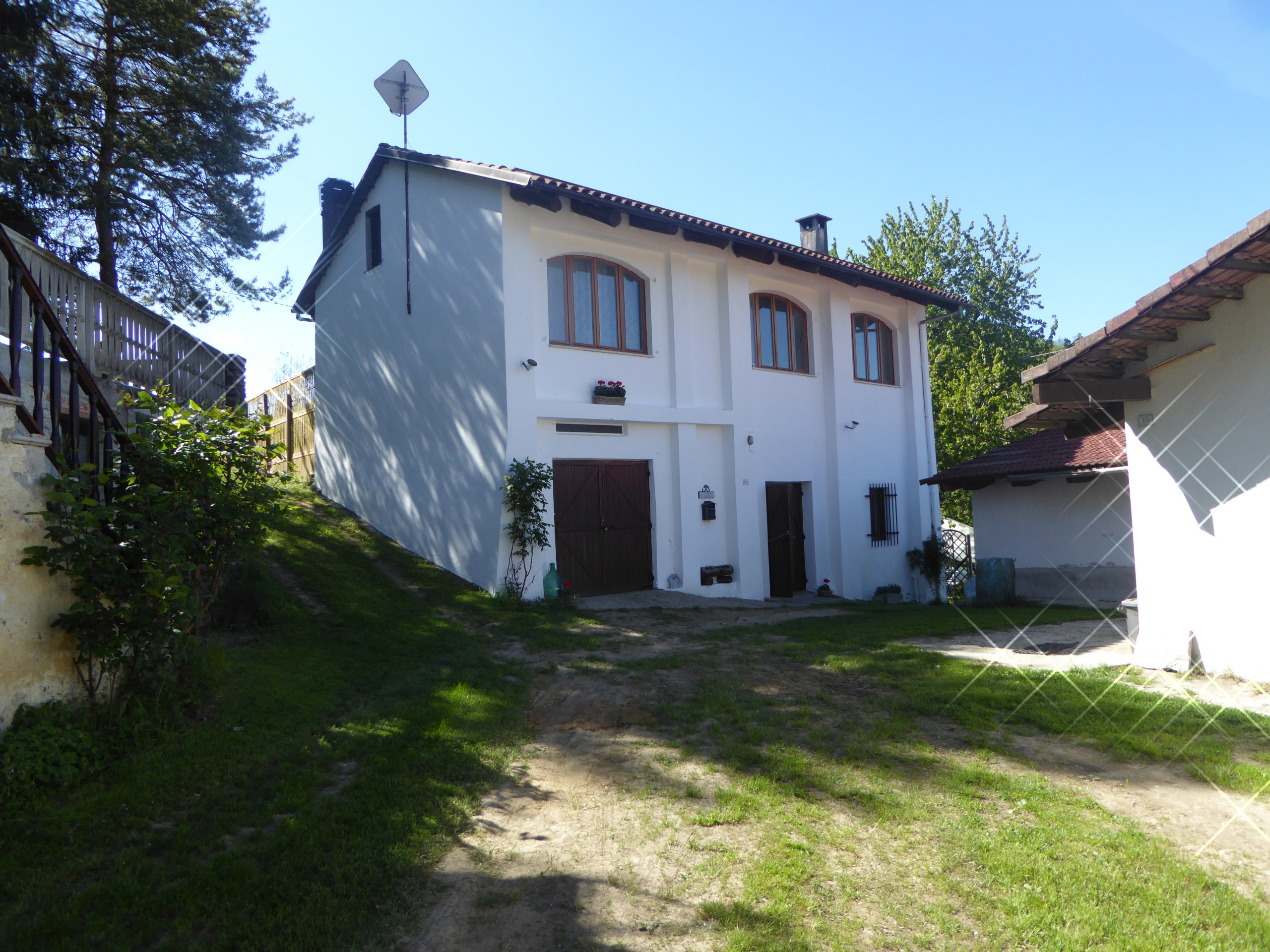 Casa indipendente con terrazzo in piazza dei martiri 3, Somano