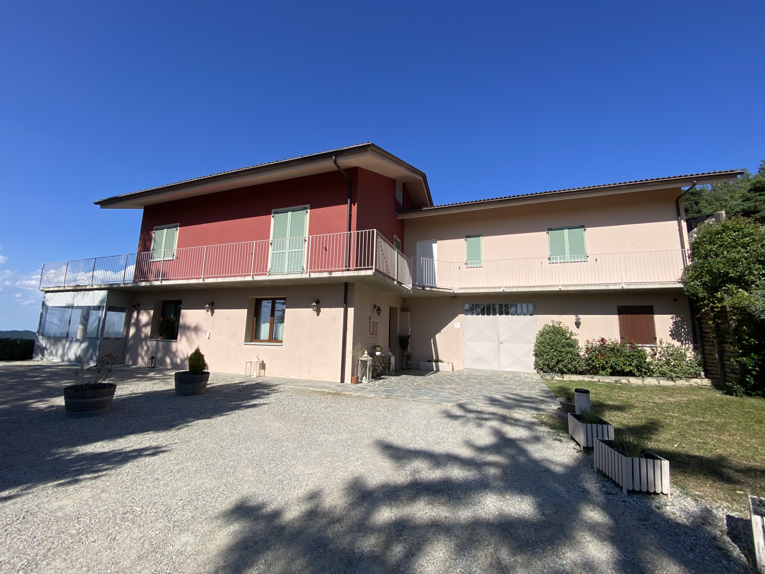 Villa con giardino in localit cerreta 1, Roddino