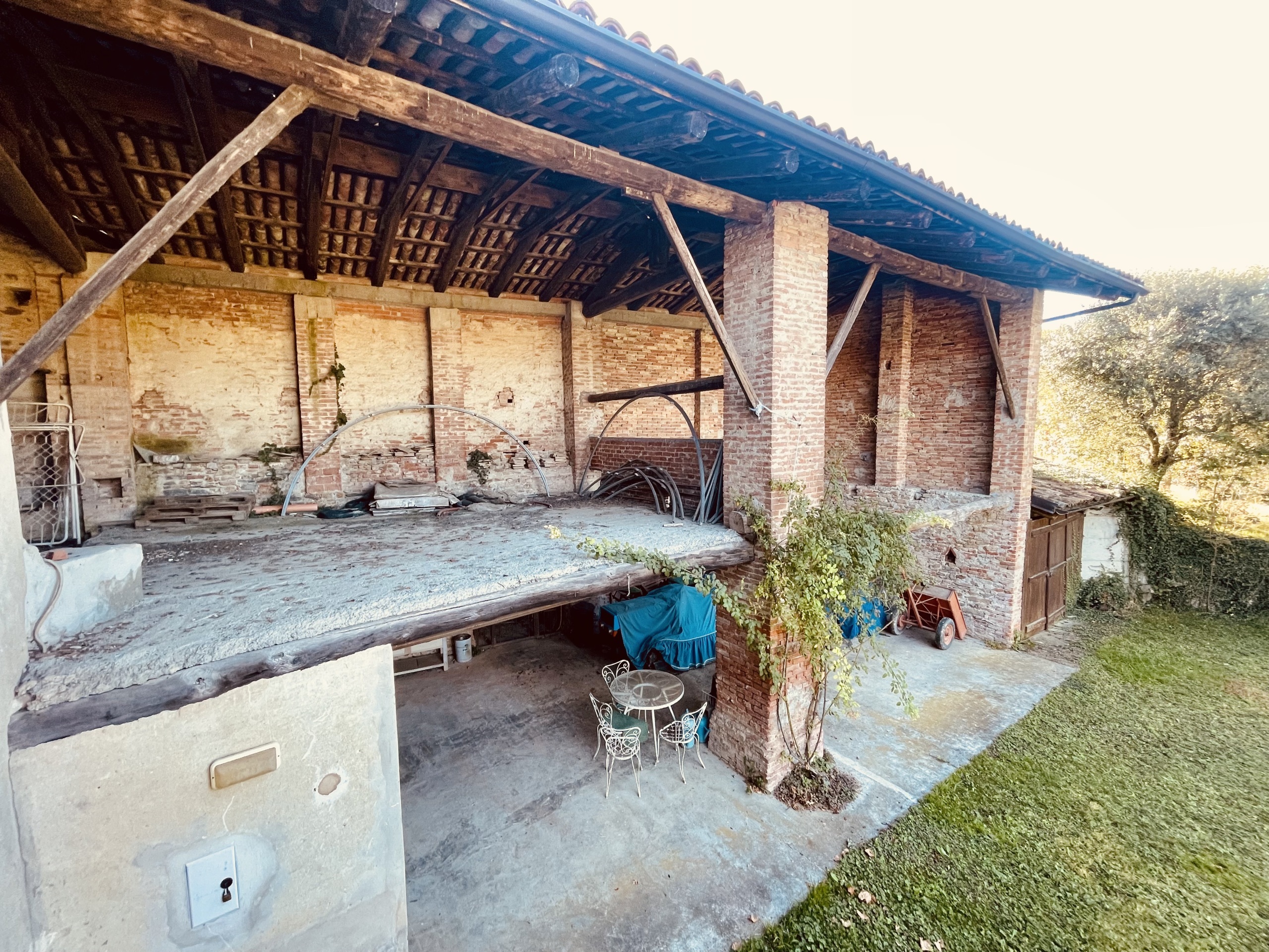 Casa indipendente con giardino in localit� panate 18, Farigliano