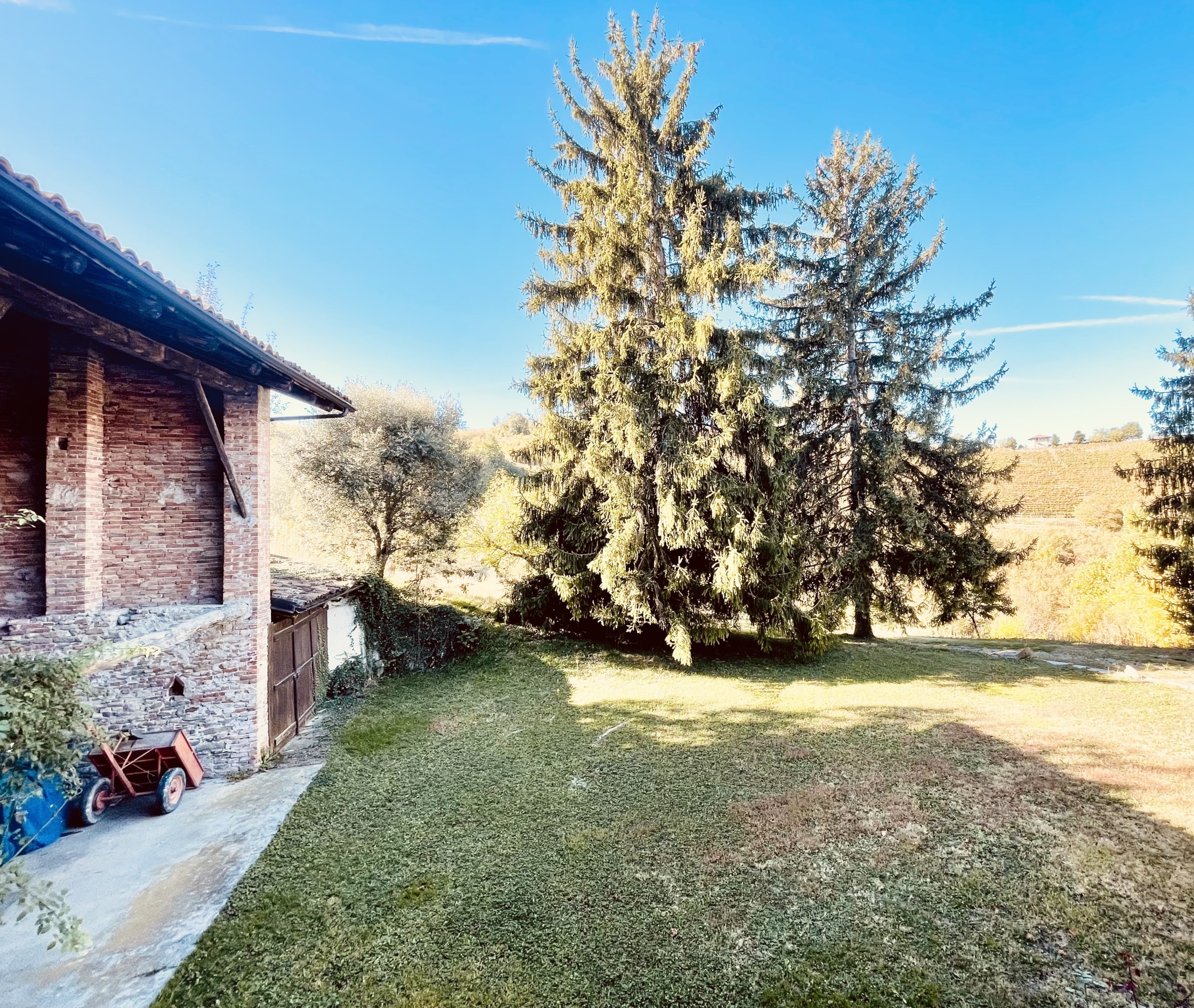 Casa indipendente con giardino in localit� panate 18, Farigliano