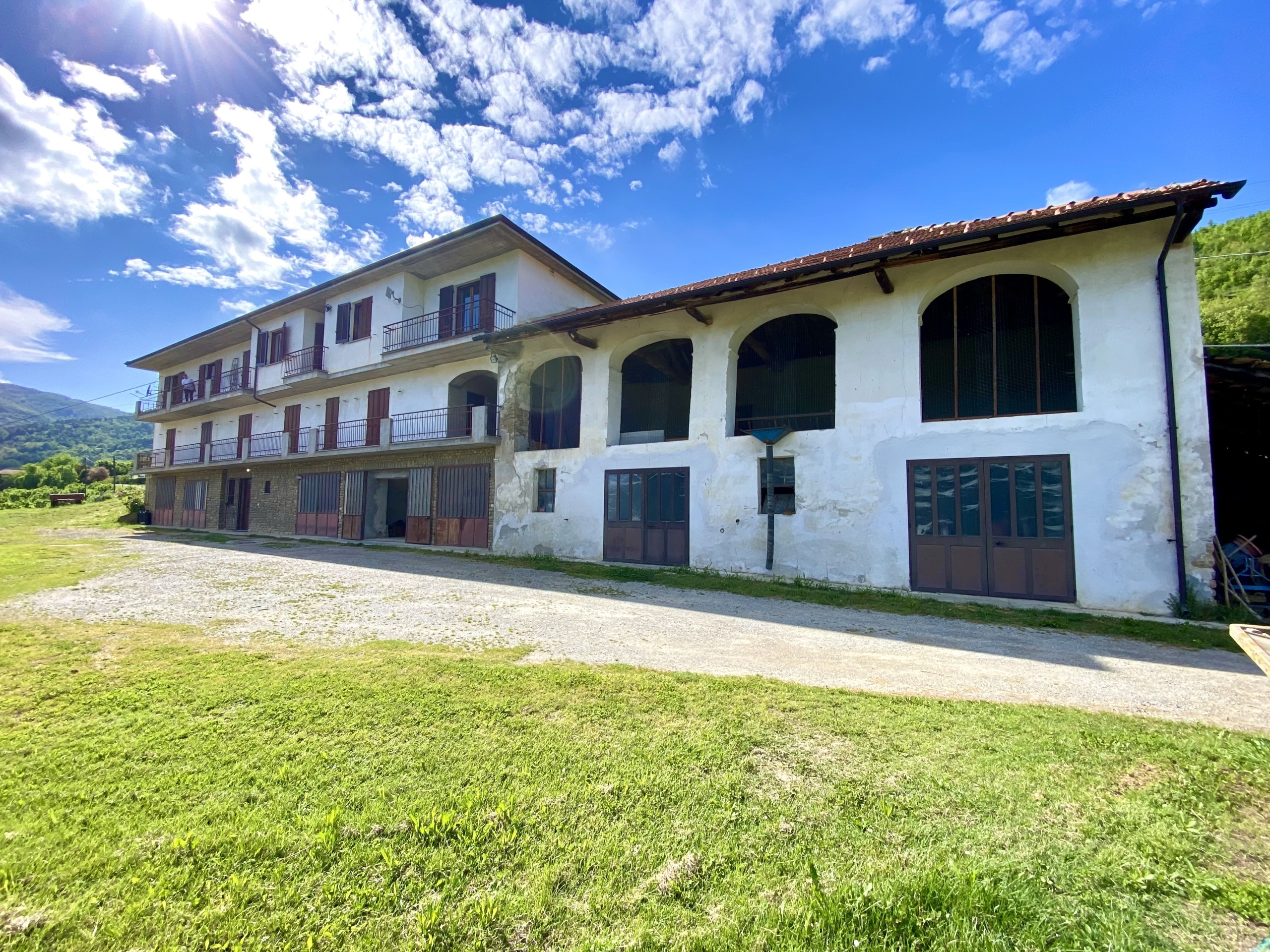 Casa indipendente con giardino in frazione robertiero 14, Gorzegno
