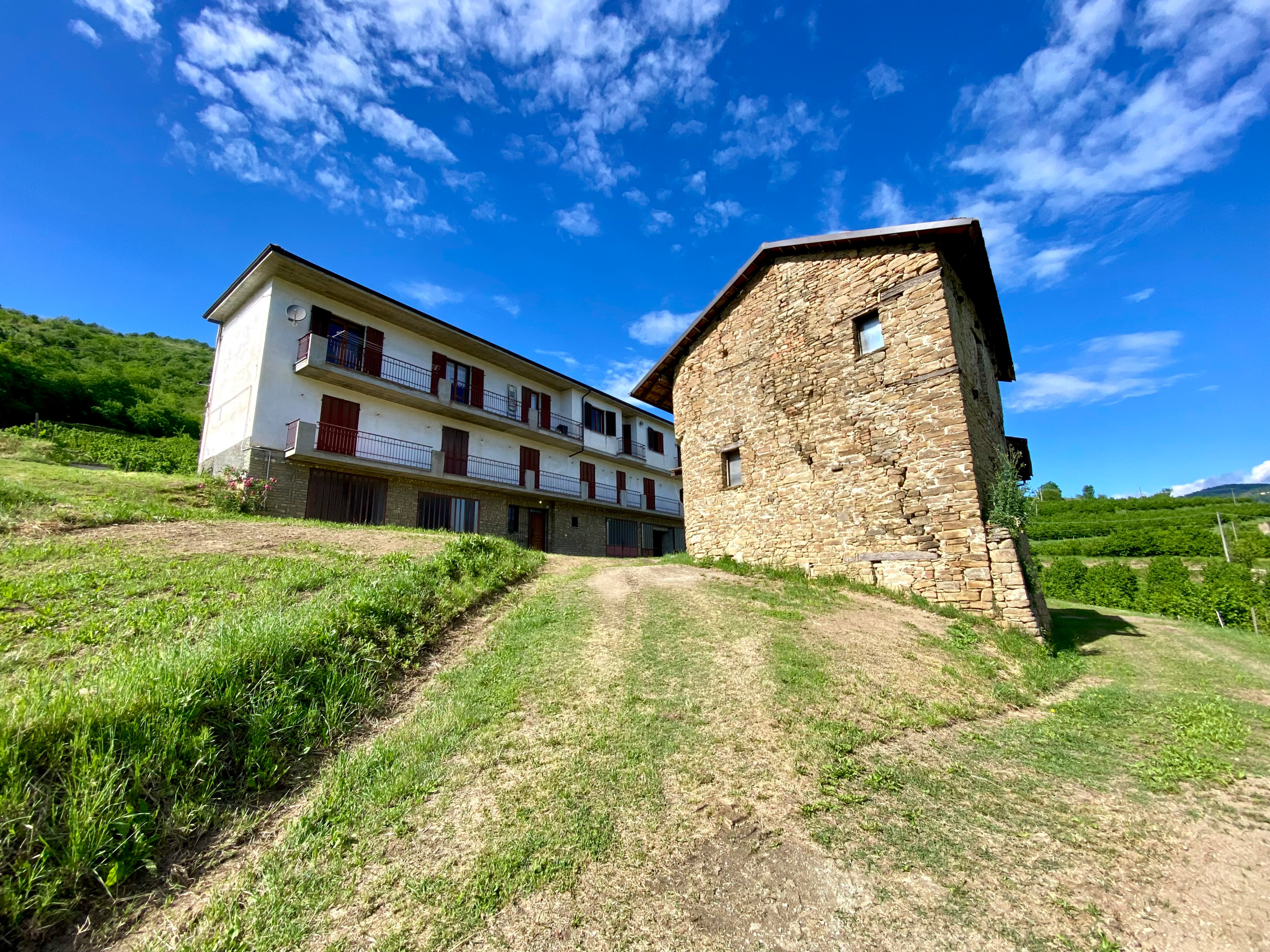 Casa indipendente con giardino in frazione robertiero 14, Gorzegno
