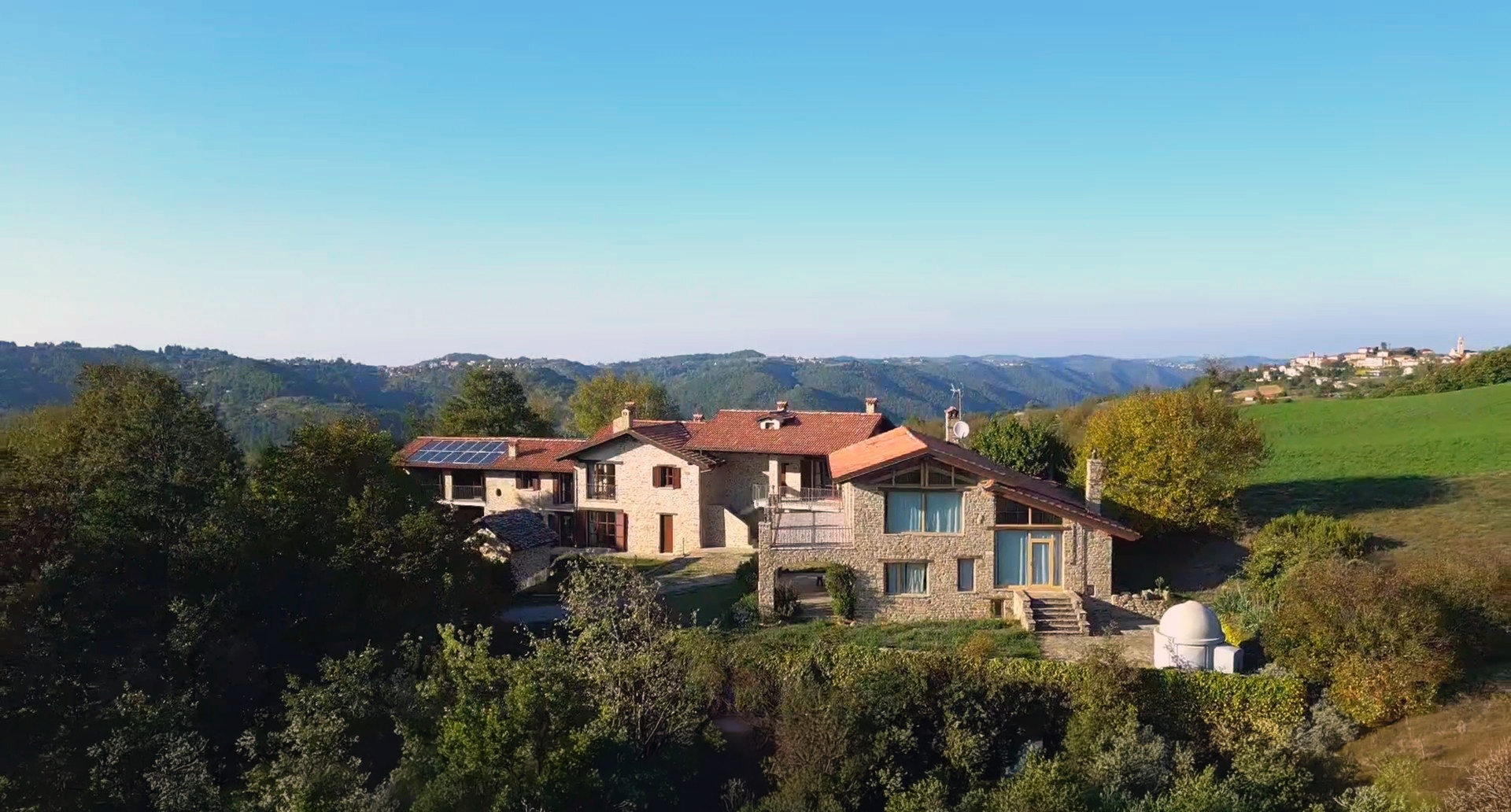 Villa con giardino a Niella Belbo