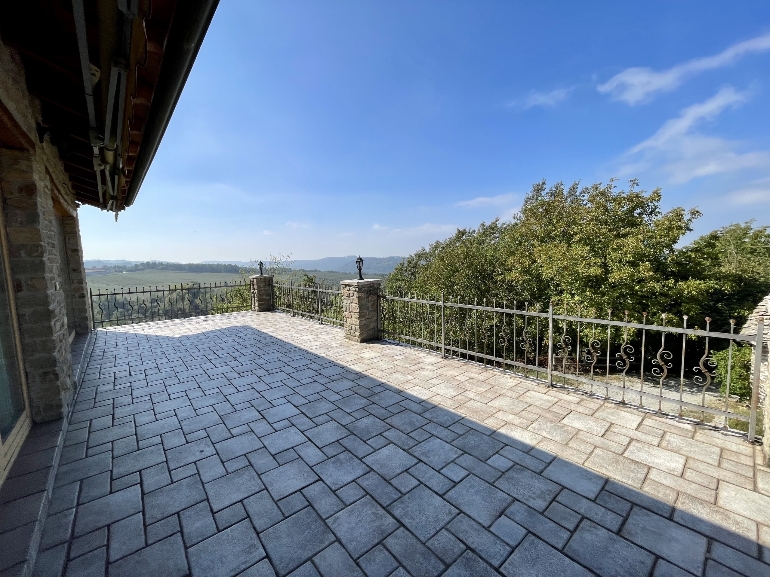 Villa con giardino a Niella Belbo