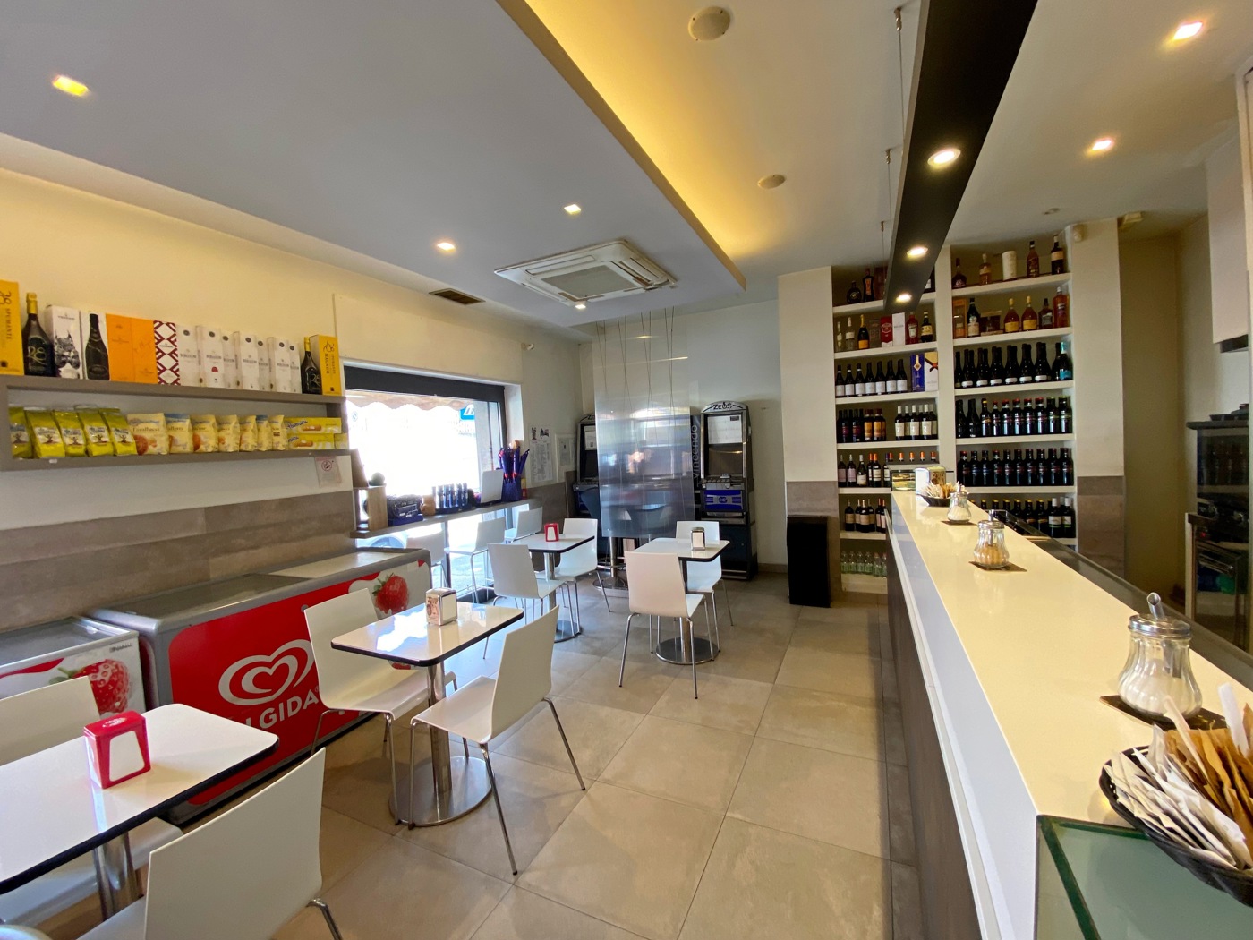 Attivit commerciale Bar e tabacchi in vendita a Roma