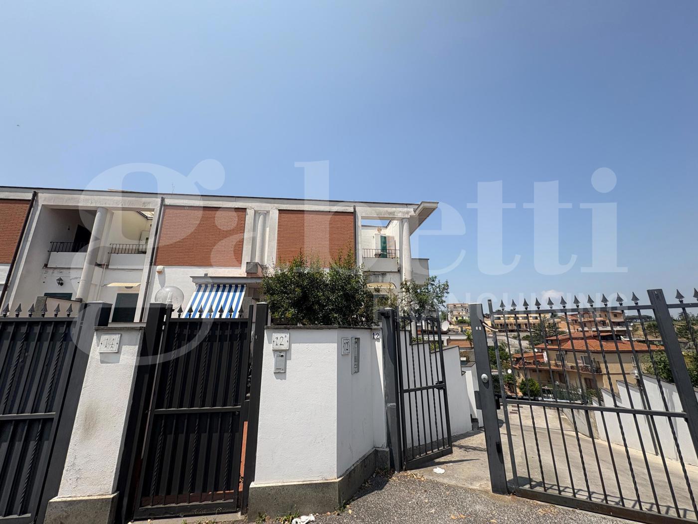 Villa con giardino a Roma