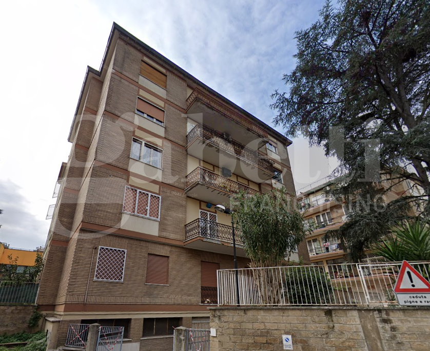 Trilocale arredato in affitto a Roma