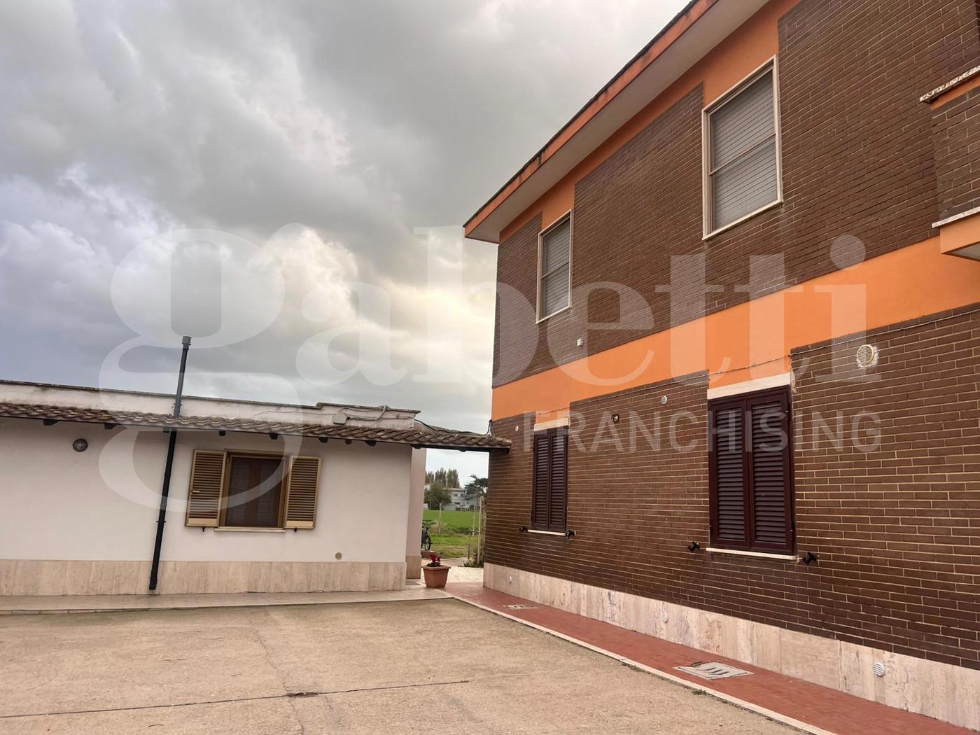 Trilocale ristrutturato a Fiumicino