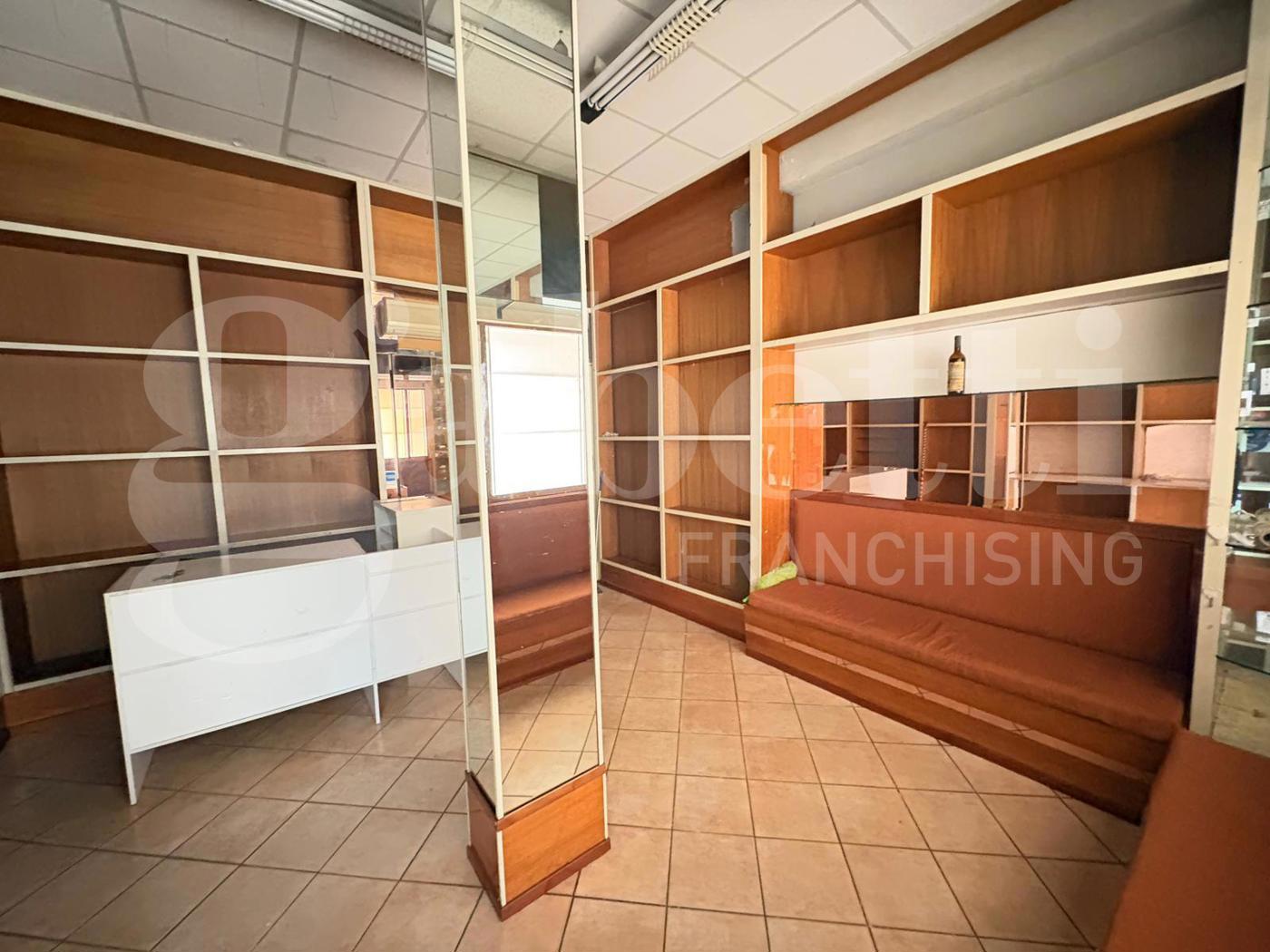 Negozio in affitto a Roma