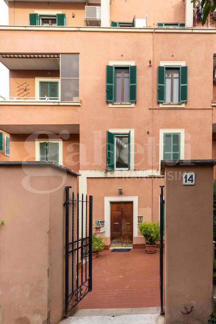 Bilocale arredato in affitto a Roma