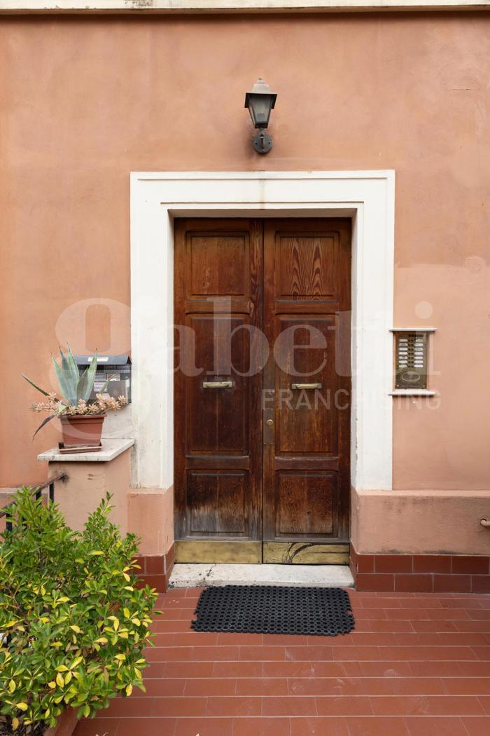 Bilocale arredato in affitto a Roma