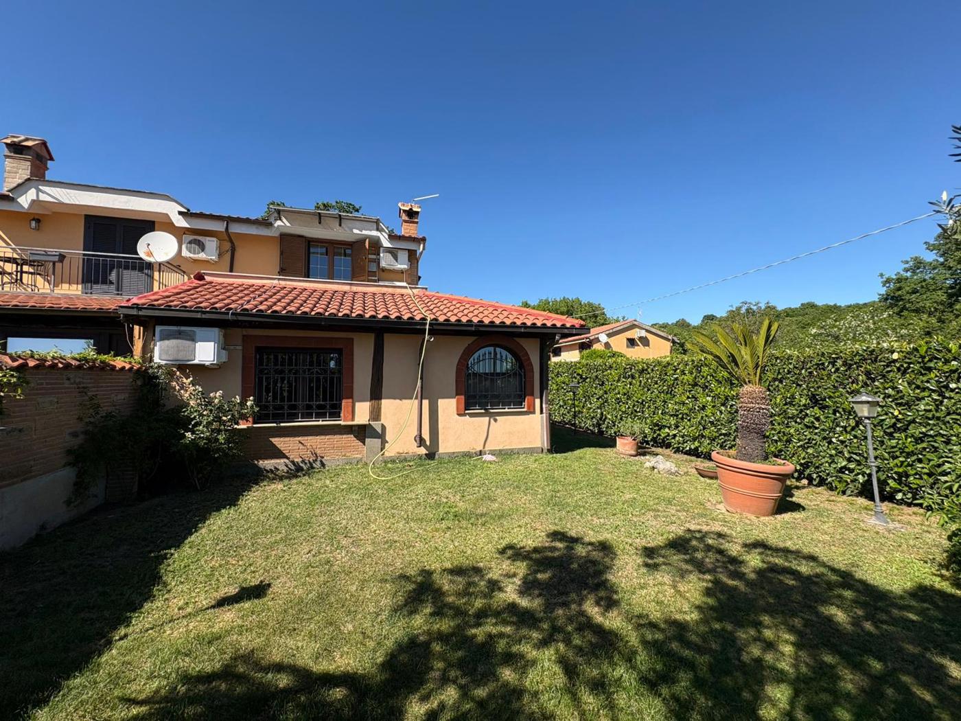 Villa Bifamiliare in vendita a Trevignano Romano