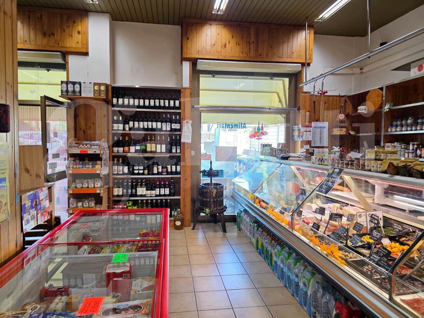 Attivit� commerciale in vendita a Roma