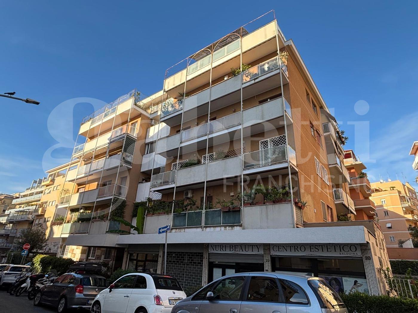 Appartamento ristrutturato a Roma