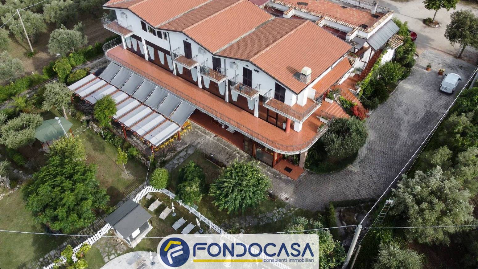 Ristorante pizzeria in vendita a Controguerra