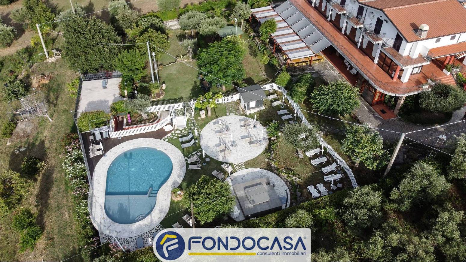 Ristorante pizzeria in vendita a Controguerra