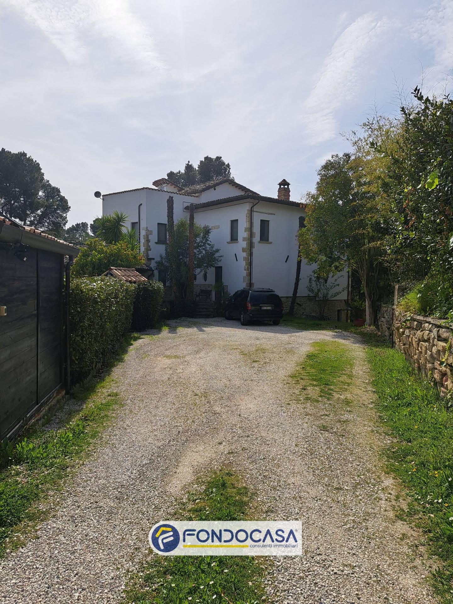 Villa in vendita a Ascoli Piceno, Monticelli Alto