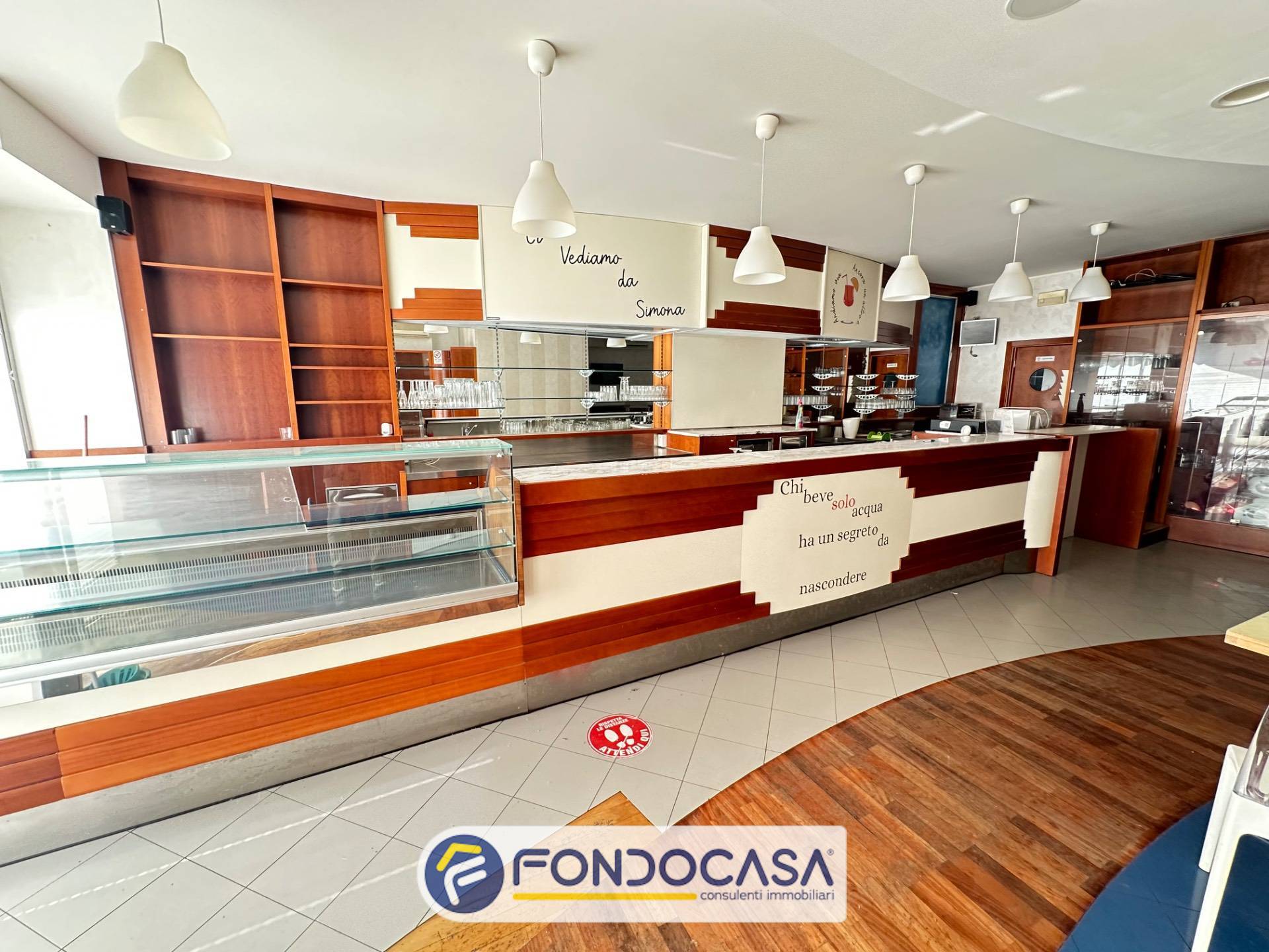 Bar in vendita a Ascoli Piceno, Monticelli