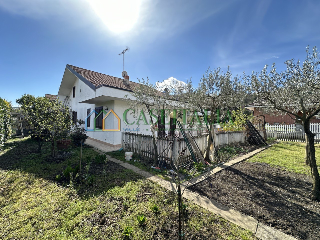 Casa indipendente con giardino a Avigliana