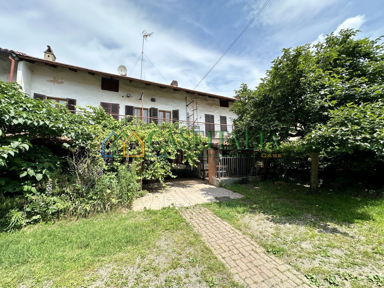 Casa indipendente con giardino a Rosta