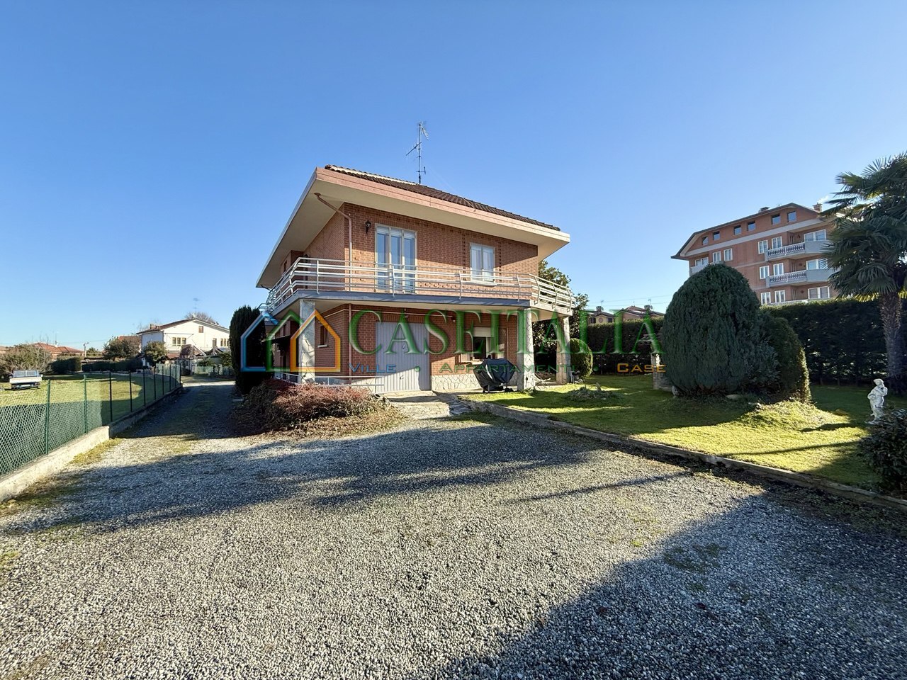 Appartamento con giardino in via piave 5, Rosta