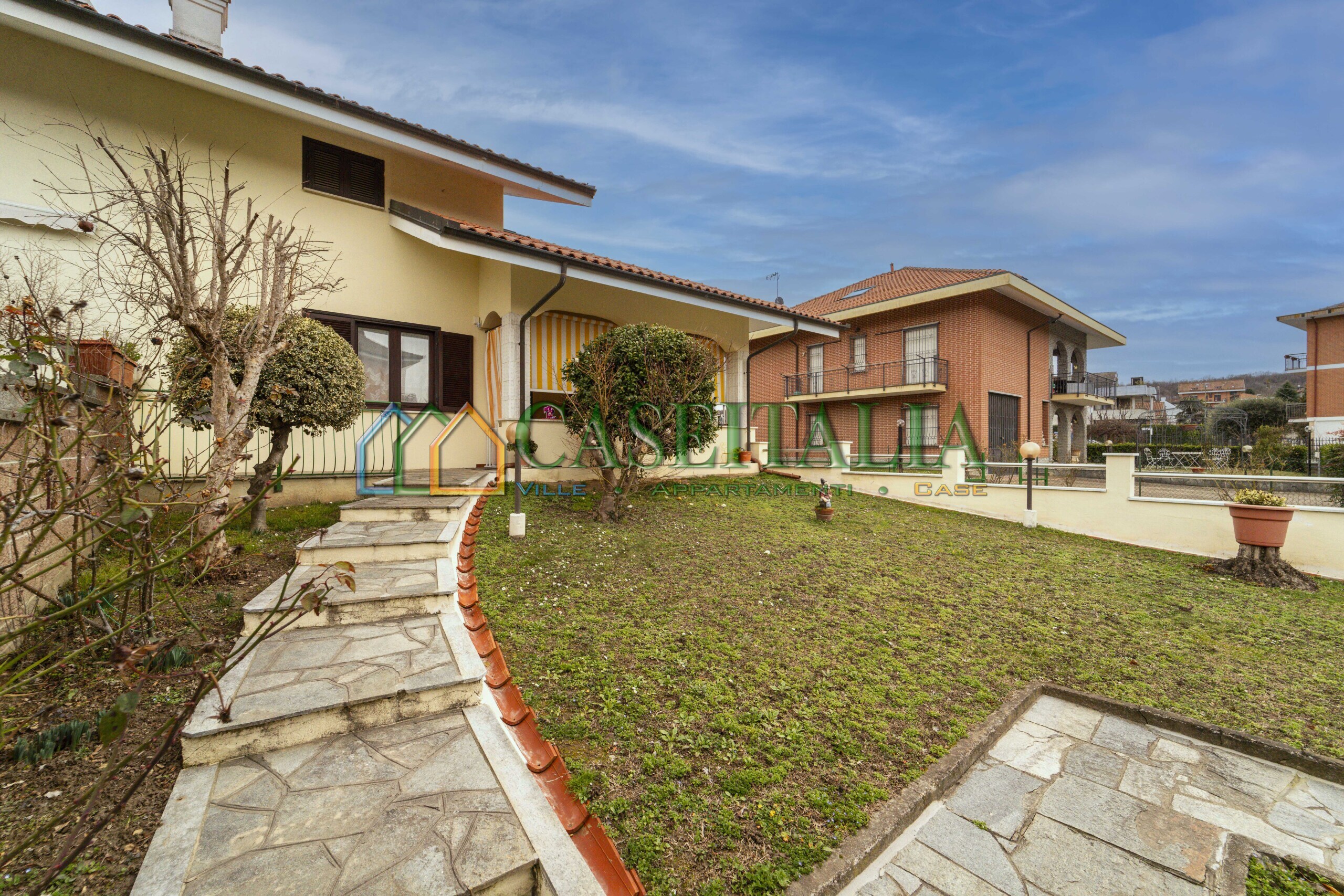 Casa indipendente con giardino in strada bucet 26, Rosta