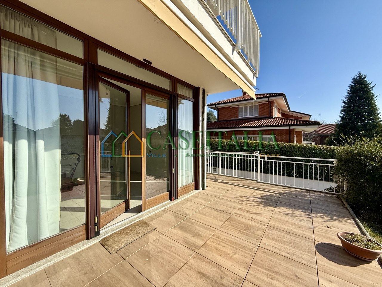 Appartamento con giardino in via frejus 3, Rosta