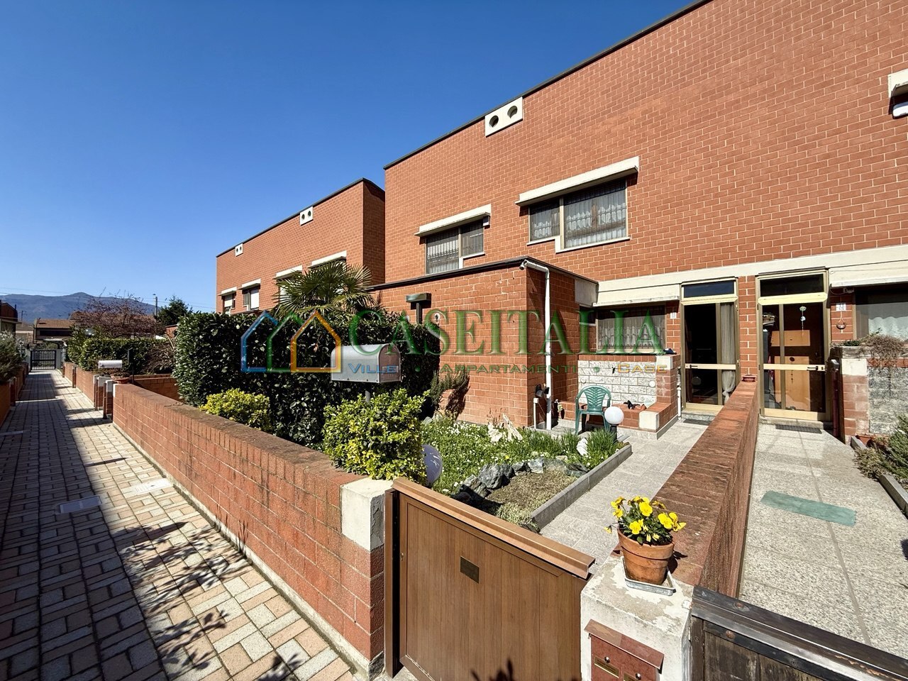 Villetta a schiera con giardino in via dei comuni 11, Buttigliera Alta