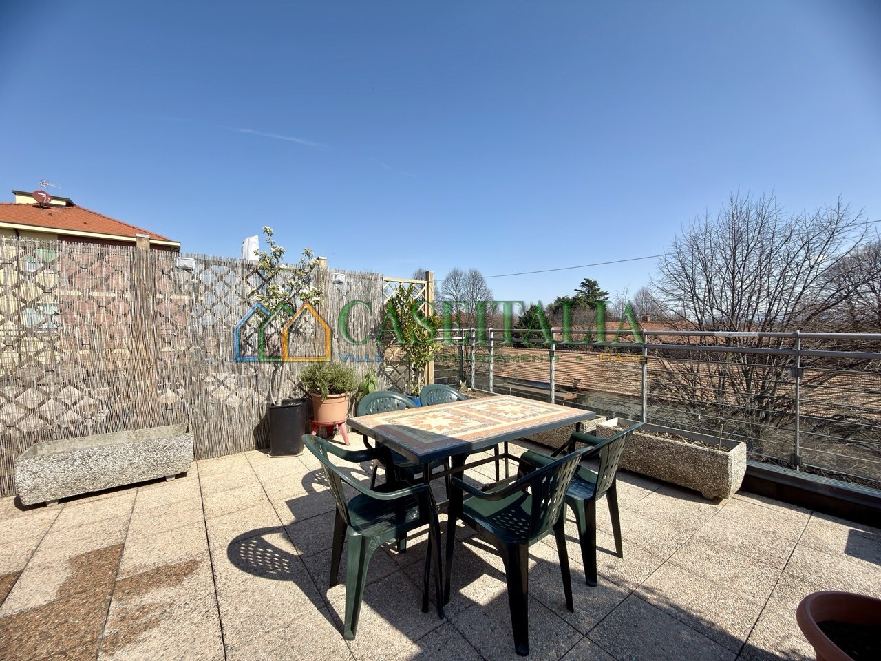 Attico con terrazzo in via leonardo da vinci 171, Grugliasco