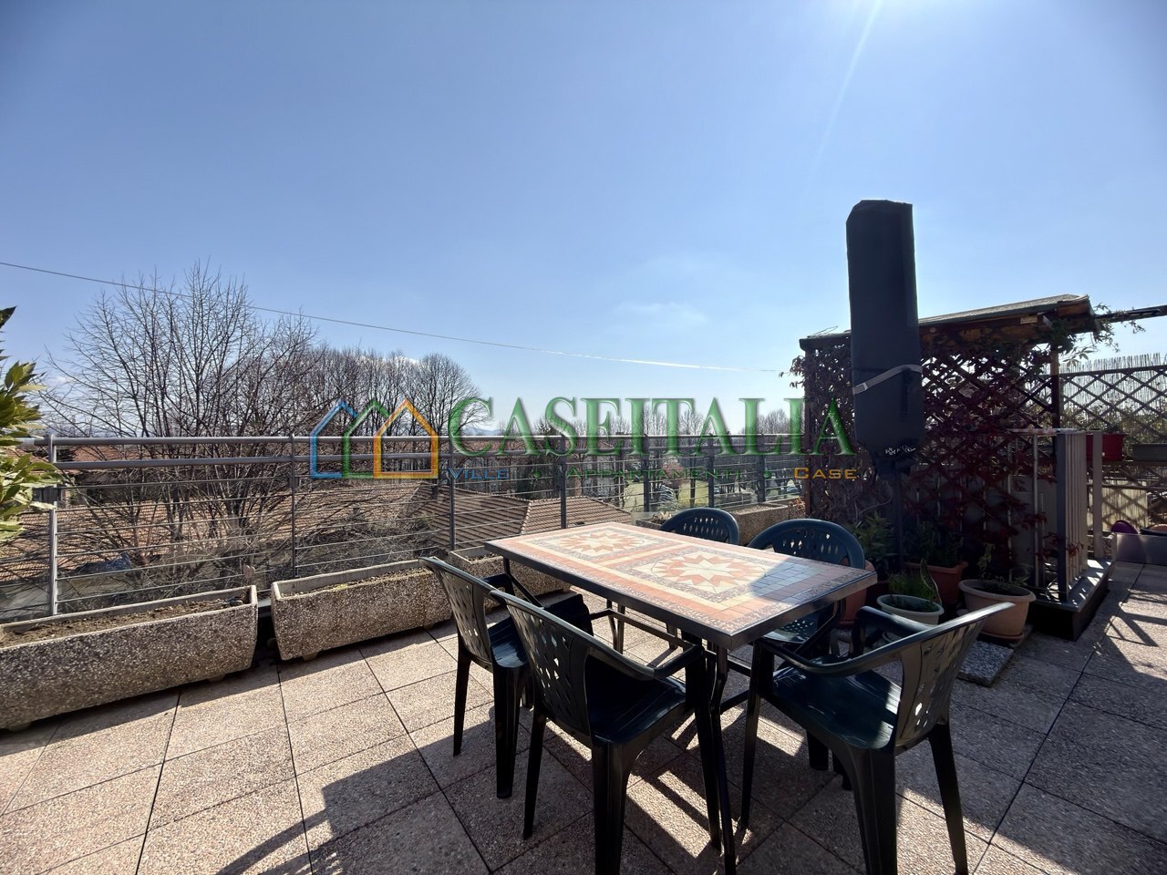 Attico con terrazzo in via leonardo da vinci 171, Grugliasco