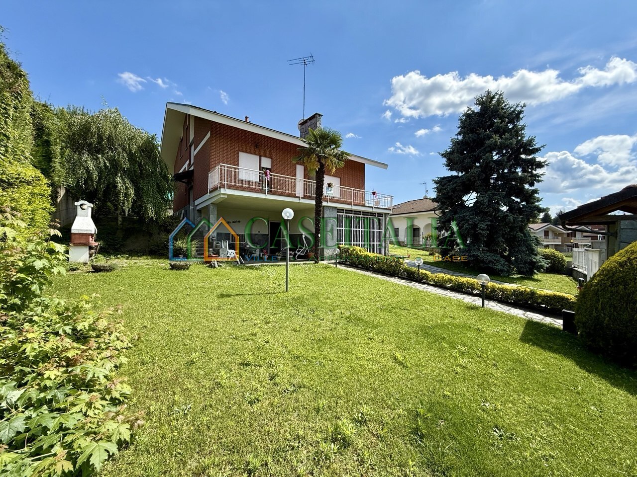 Villa con giardino in via ugie 5, Rosta